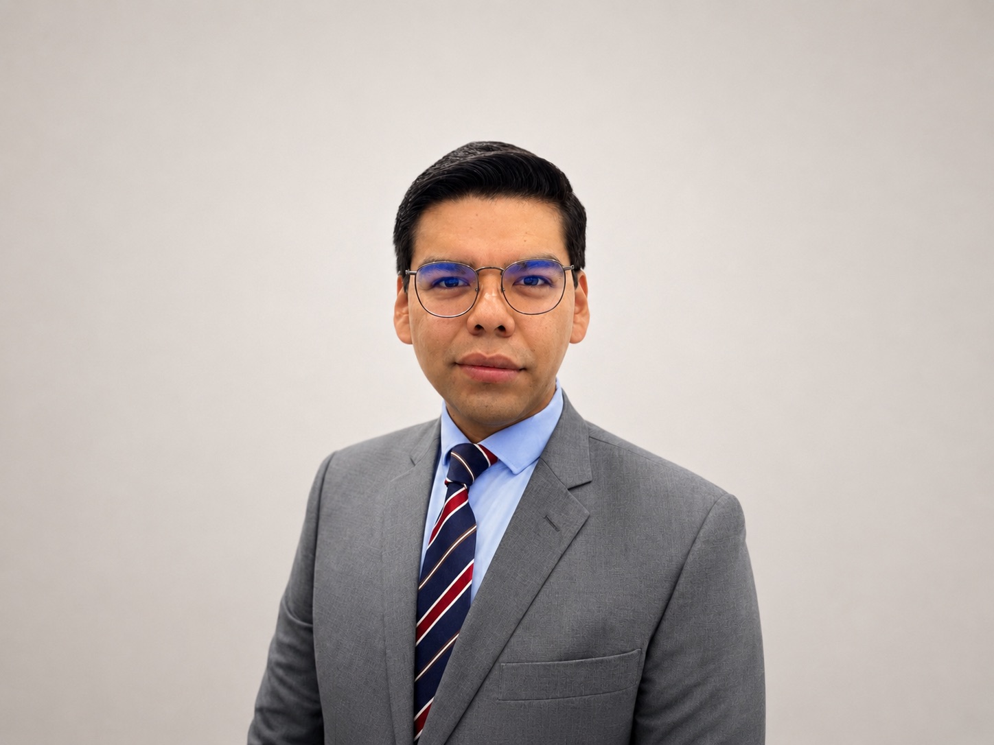 Dr. Andrés Vega